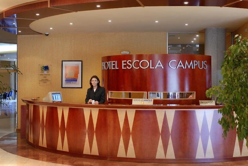 Exe Campus Cerdanyola del Vallès Exterior foto